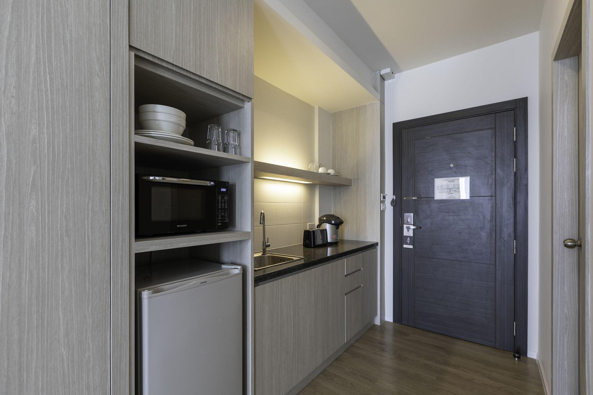 Classic Kameo Hotel & Serviced Apartments, Ayutthaya Buitenkant foto