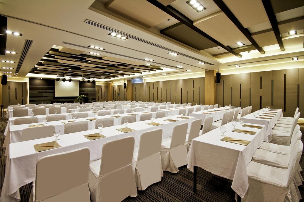 Classic Kameo Hotel & Serviced Apartments, Ayutthaya Buitenkant foto