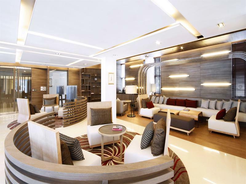 Classic Kameo Hotel & Serviced Apartments, Ayutthaya Buitenkant foto