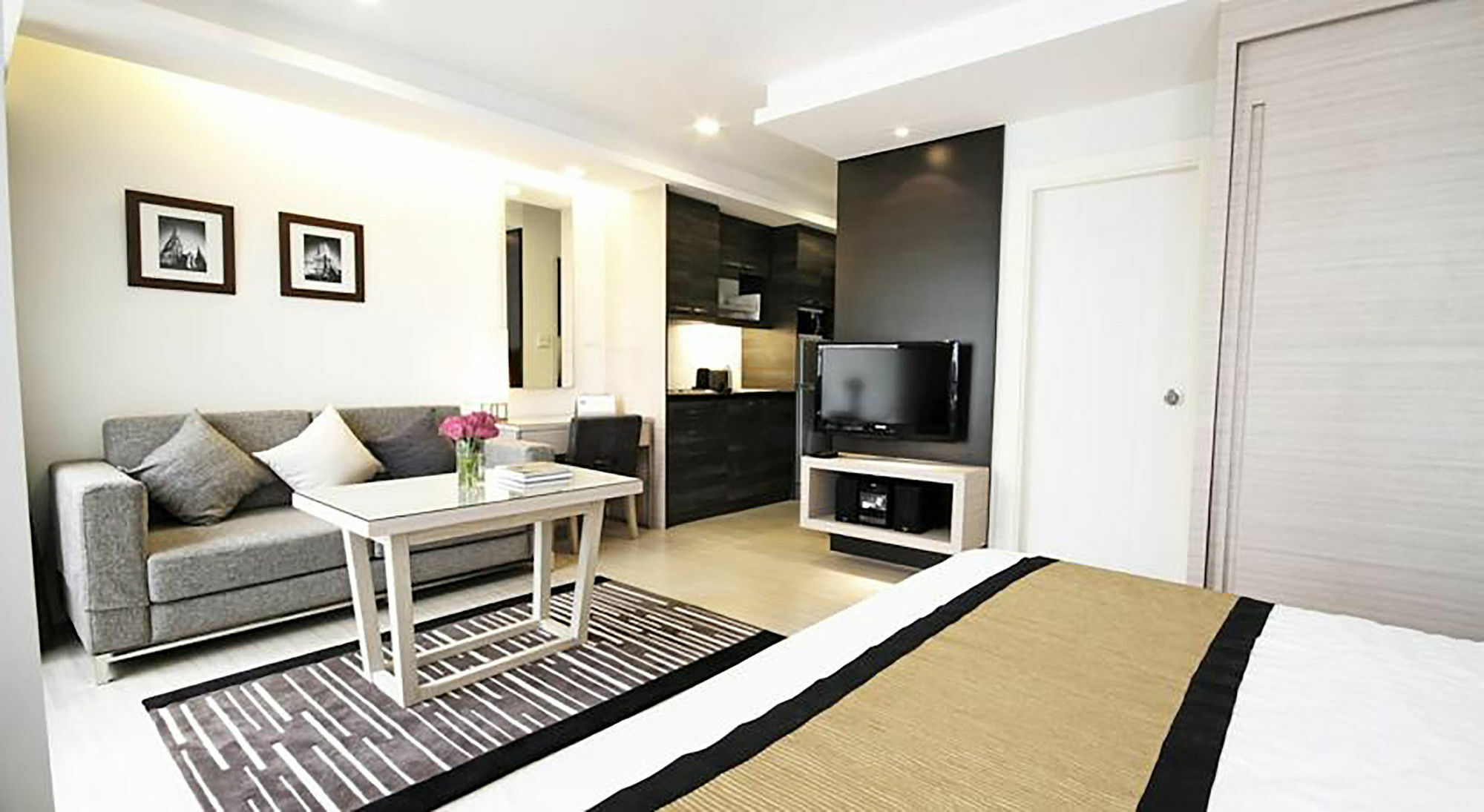 Classic Kameo Hotel & Serviced Apartments, Ayutthaya Buitenkant foto